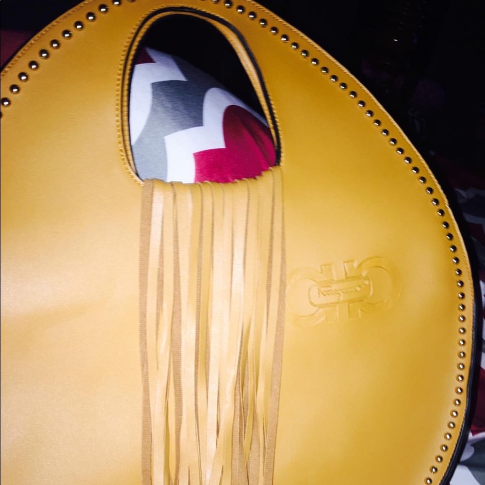 SALVATORE FERRAGAMO bag